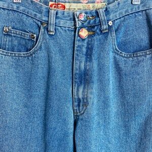 Vintage High Rise Mom Jeans